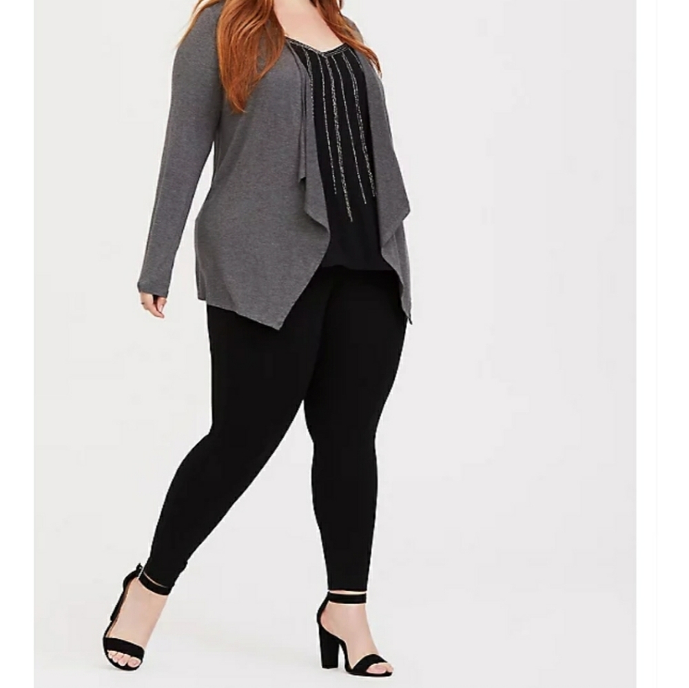 Torrid Black PREMIUM PONTE SLIM FIX PIXIE PANT - Picture 1 of 6
